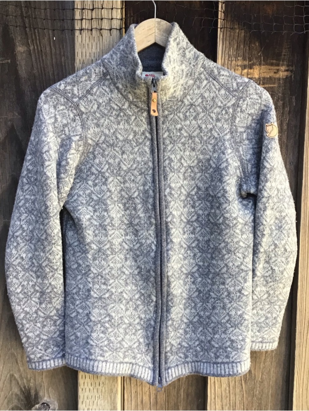 Fjallraven Snow Cardigan Womens Medium Wool Full Zip Sweater Gray Outdoor
